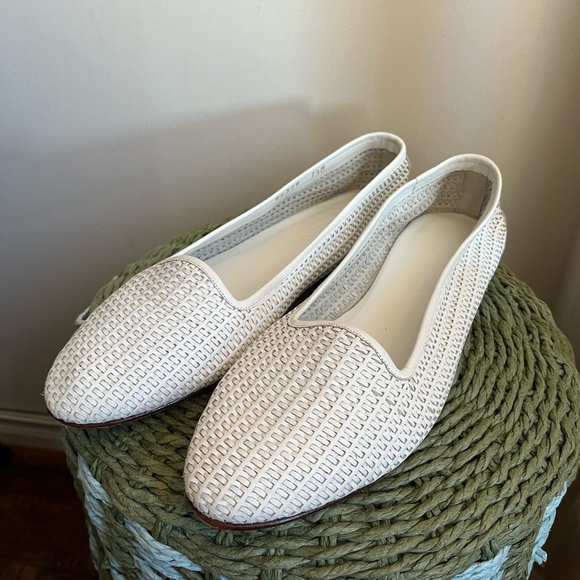 COLE HAAN Resort Murano Sandstone Leather Woven Slip-on Flats Size 7.5 - Picture 2 of 11